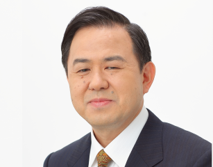 代表者 落藤伸夫 写真
